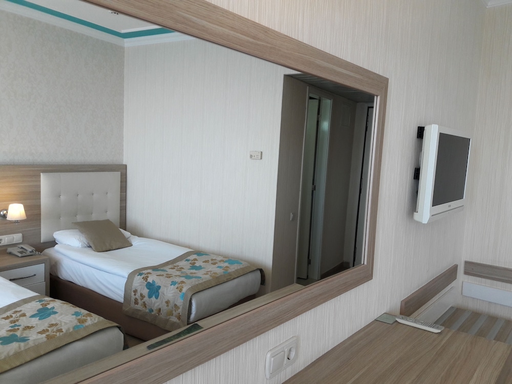 1 BEDROOM, STANDARD, DOUBLE OR TWIN BED, SEA VIEW, BALCONY
