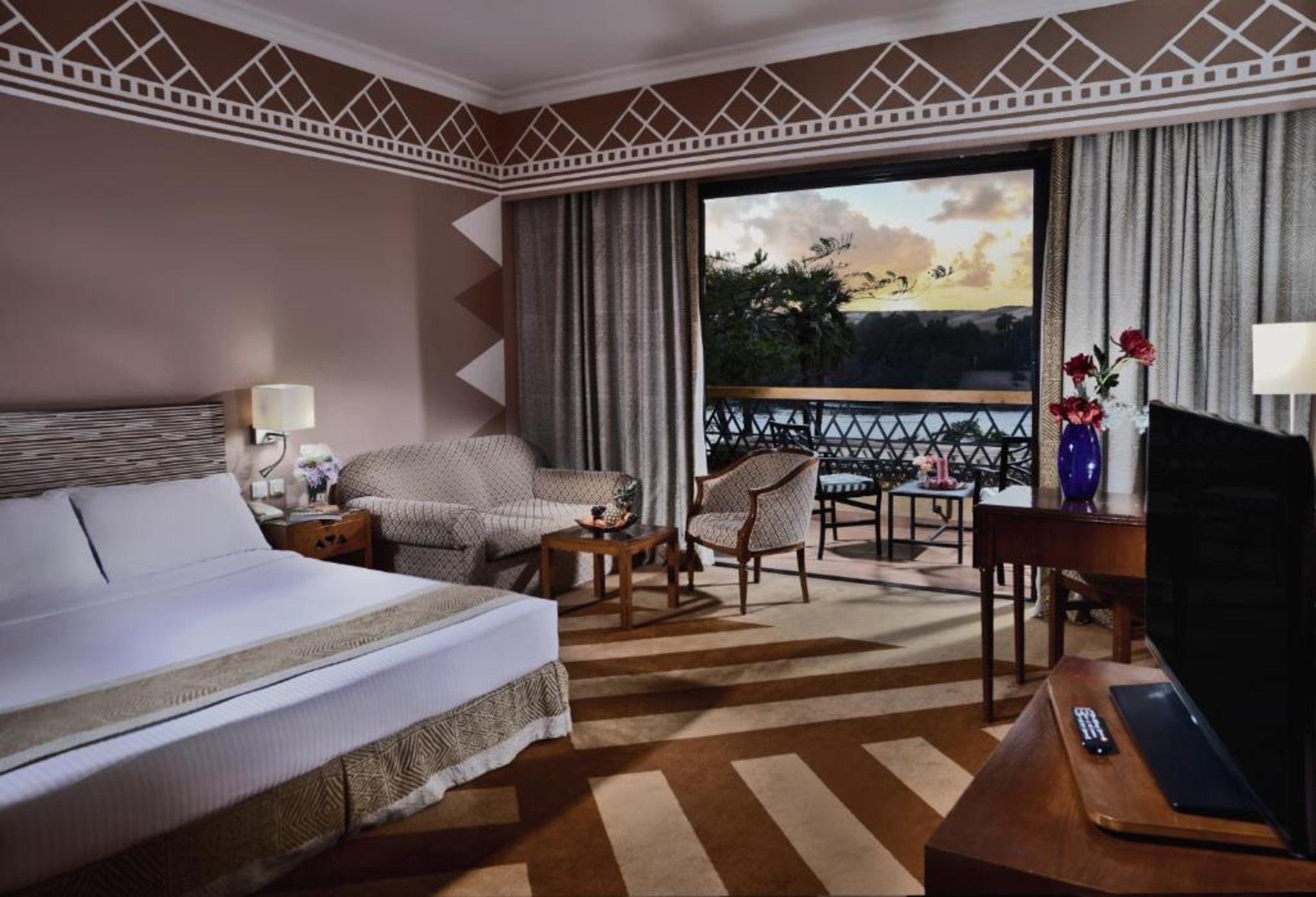 غرفة سوبيريور بسرير مزدوج بإطلالة، Movenpick Aswan 2/8