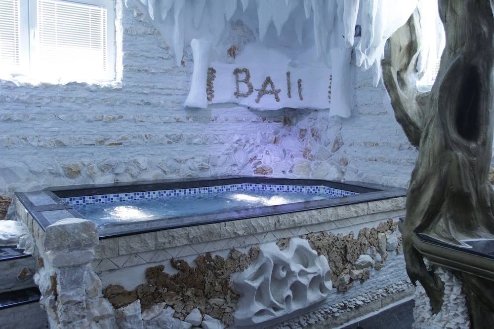 Bali Colosseum Hotel 28/50