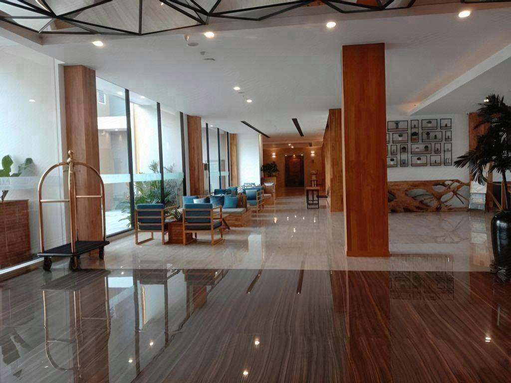 Pollos Hotel & Gallery Rembang 24/37
