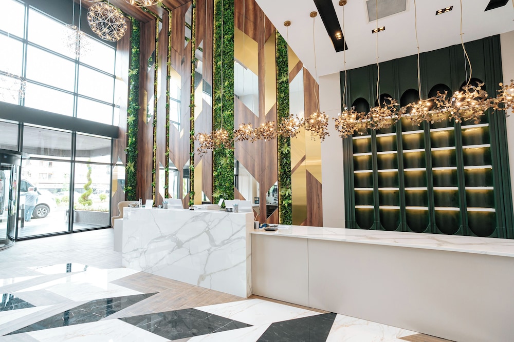 Empula Hotel & Residences 13/50