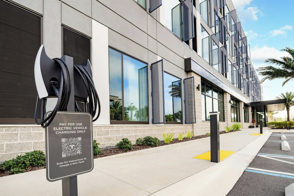 AC Hotel Jacksonville St Johns Town Center 38/45