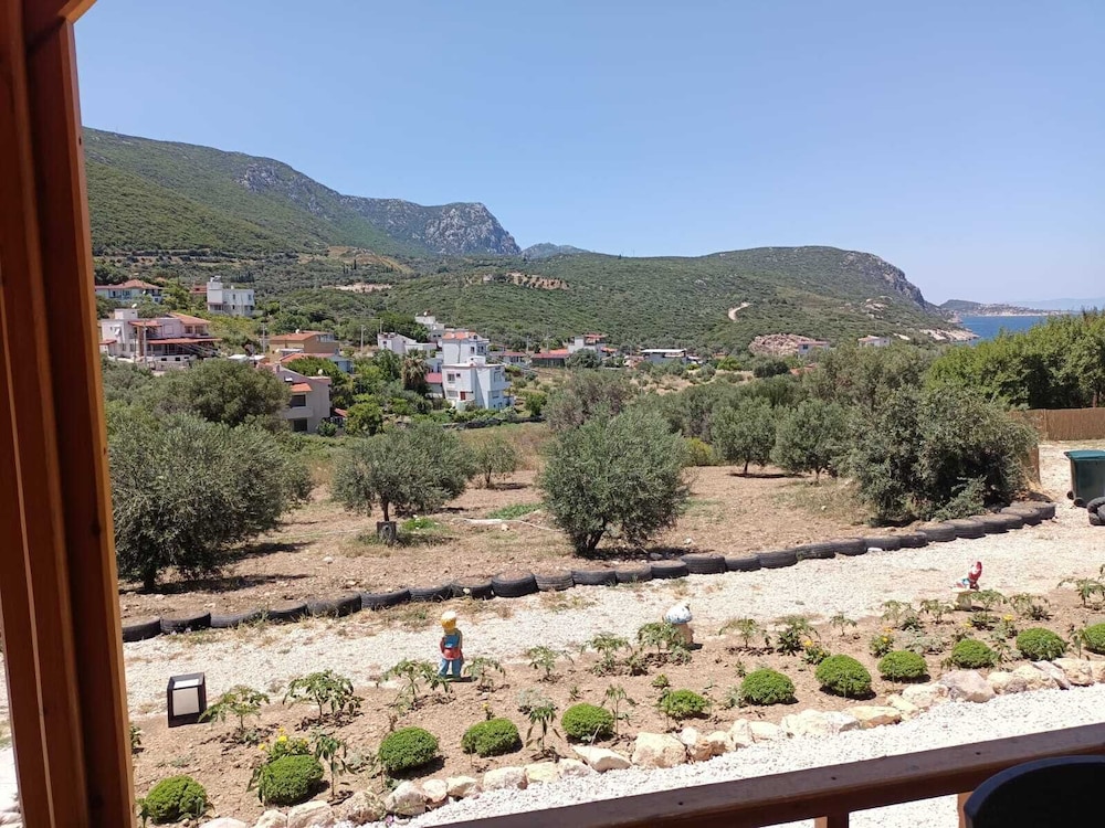 Hayela Bungolow Otel ve Restaurant Karaburun 24/34
