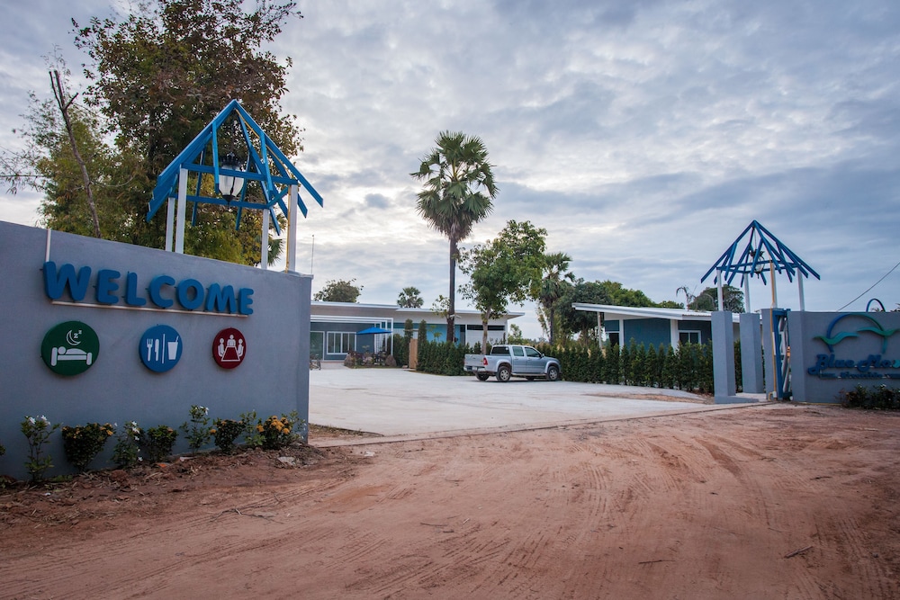 Bluemoon Riverside Resort 41/50