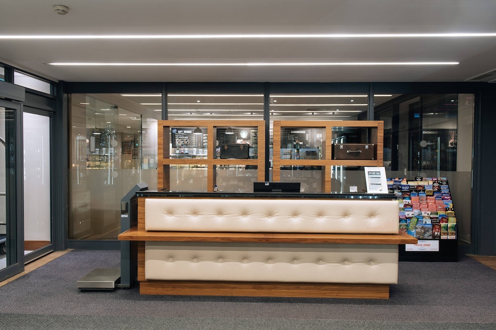 Lobby at RENAISSANCE LONDON HEATHROW HOTEL, LONDON