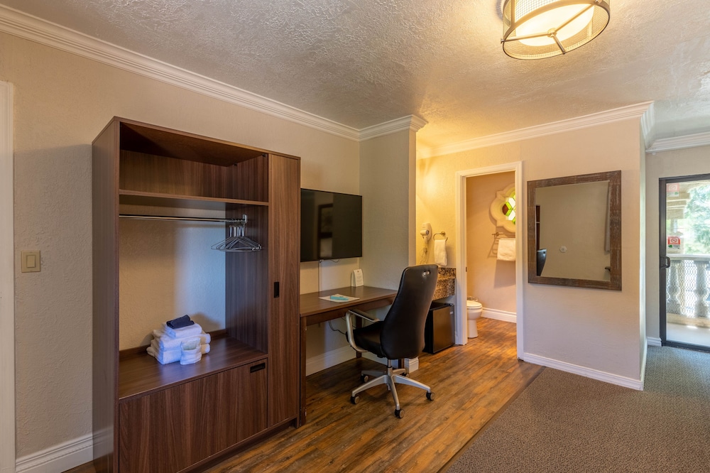 Cedars Resort 53/68