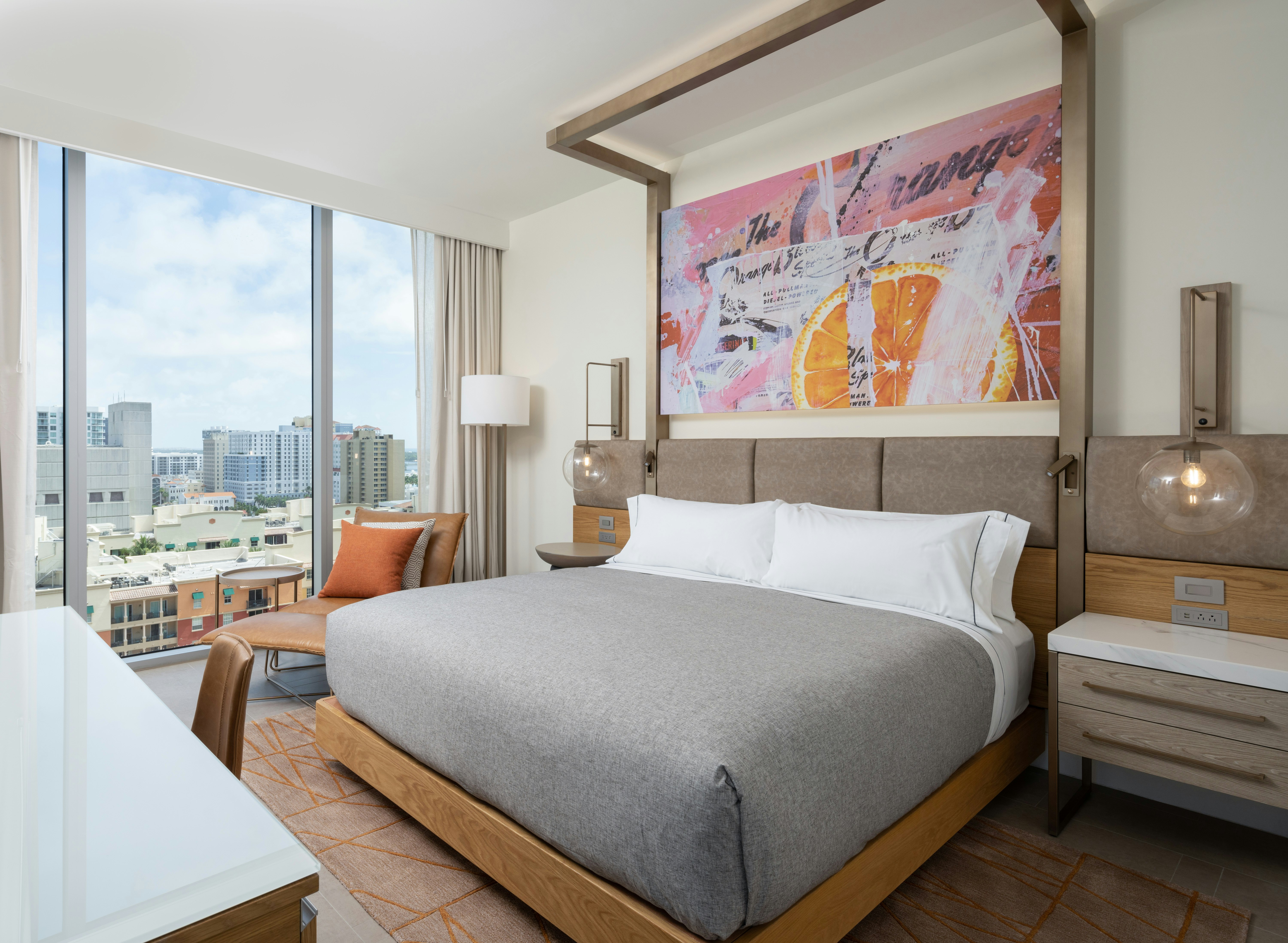 ROOM, KING BED, ACCESSIBLE