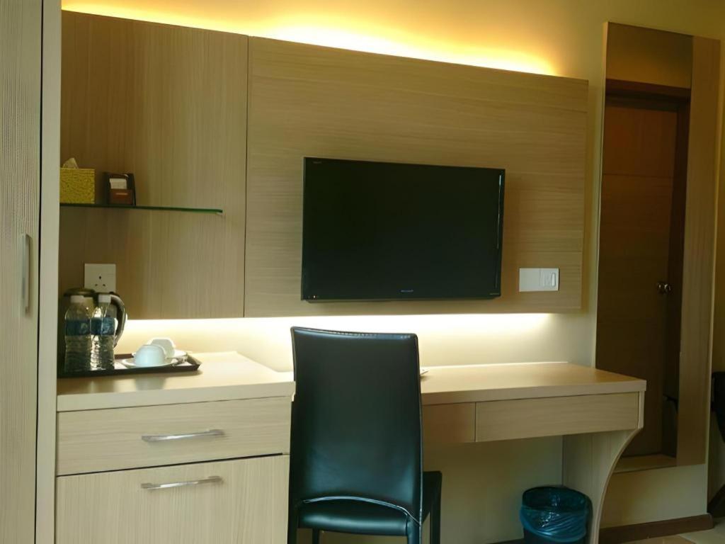 Amanson Signature Hotel 42/51