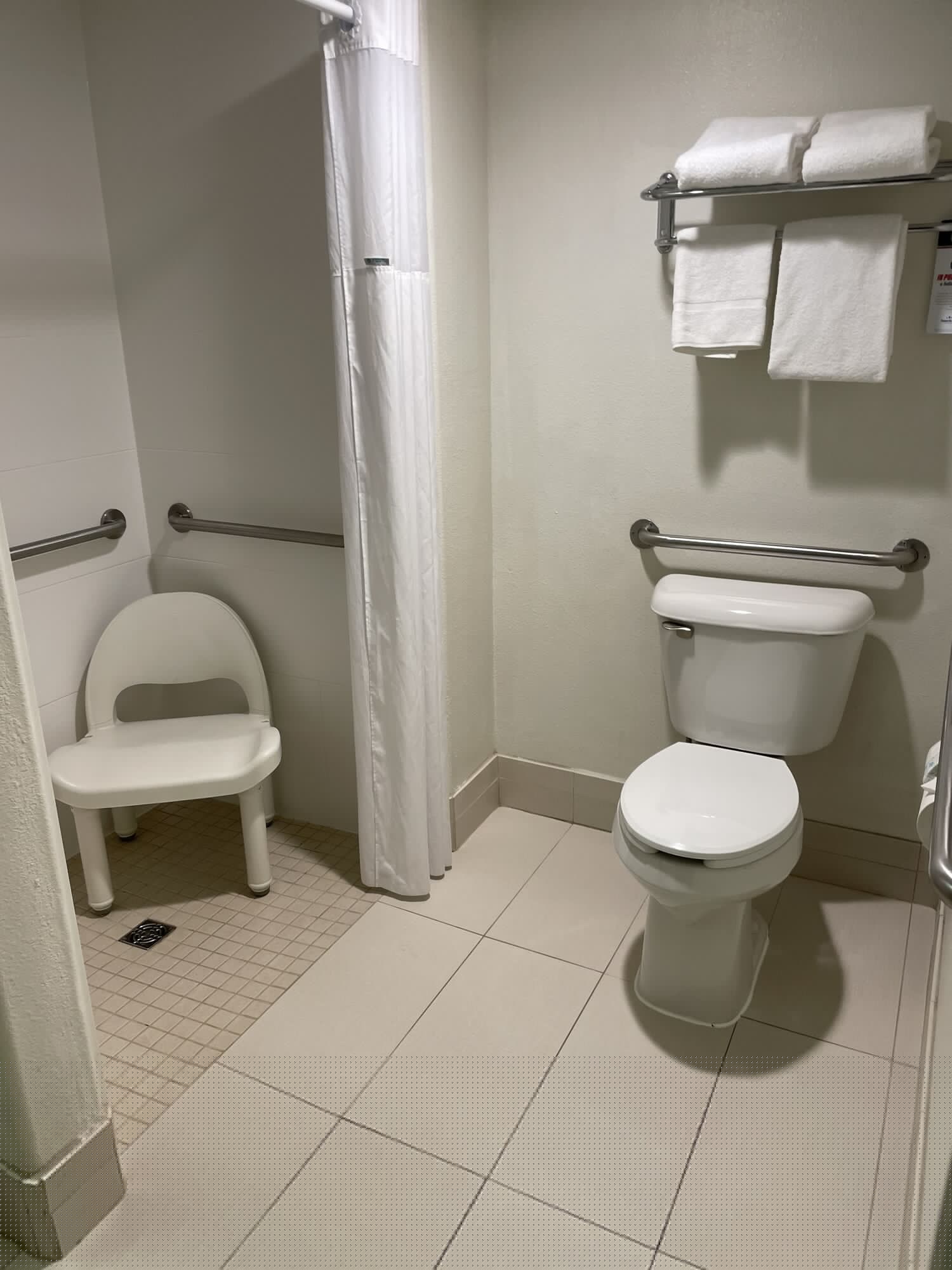 جناح بسريرين كوين لذوي الإعاقة، Americinn By Wyndham Rapid City 9/10
