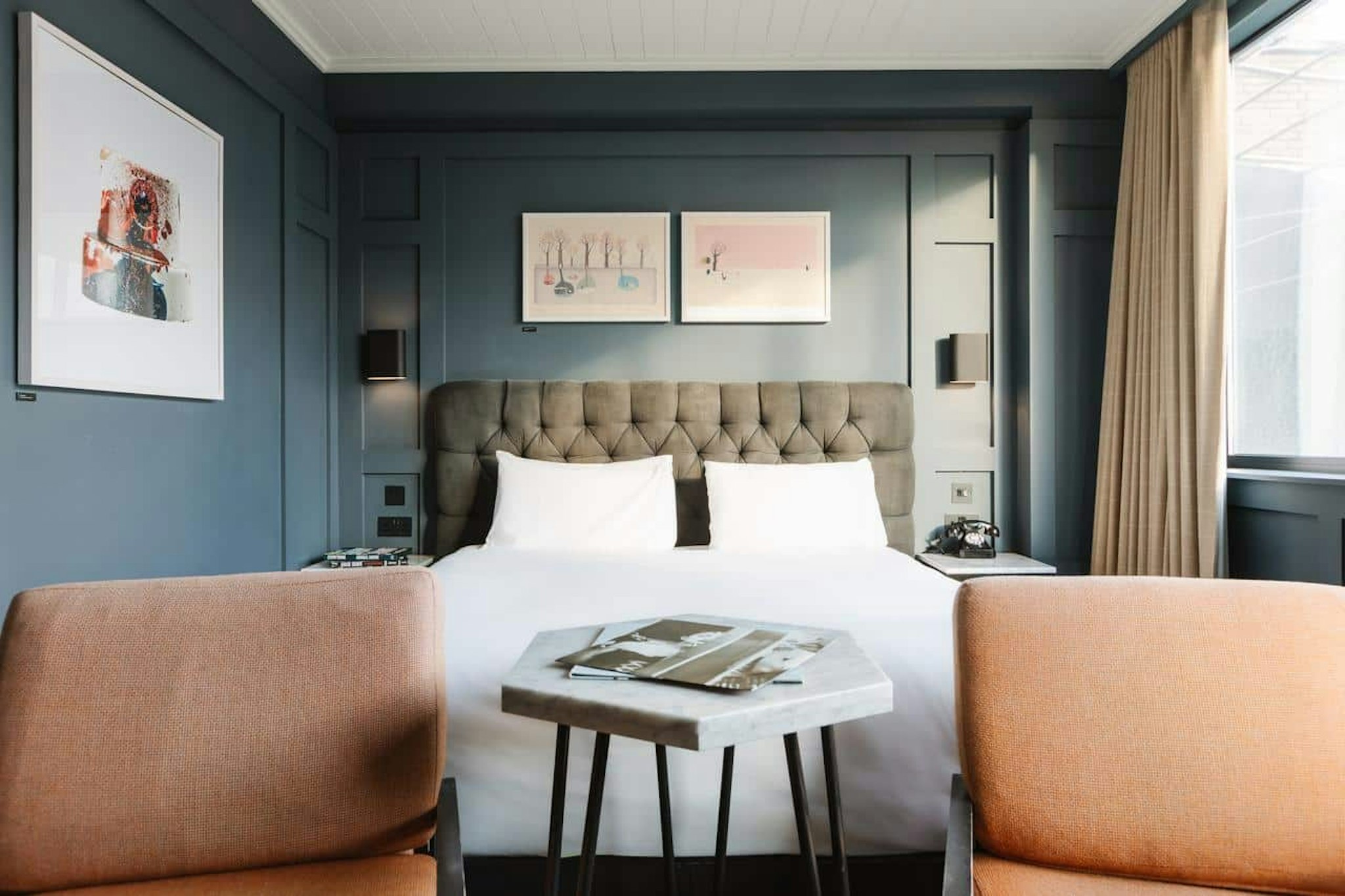 ROOM, LARGE