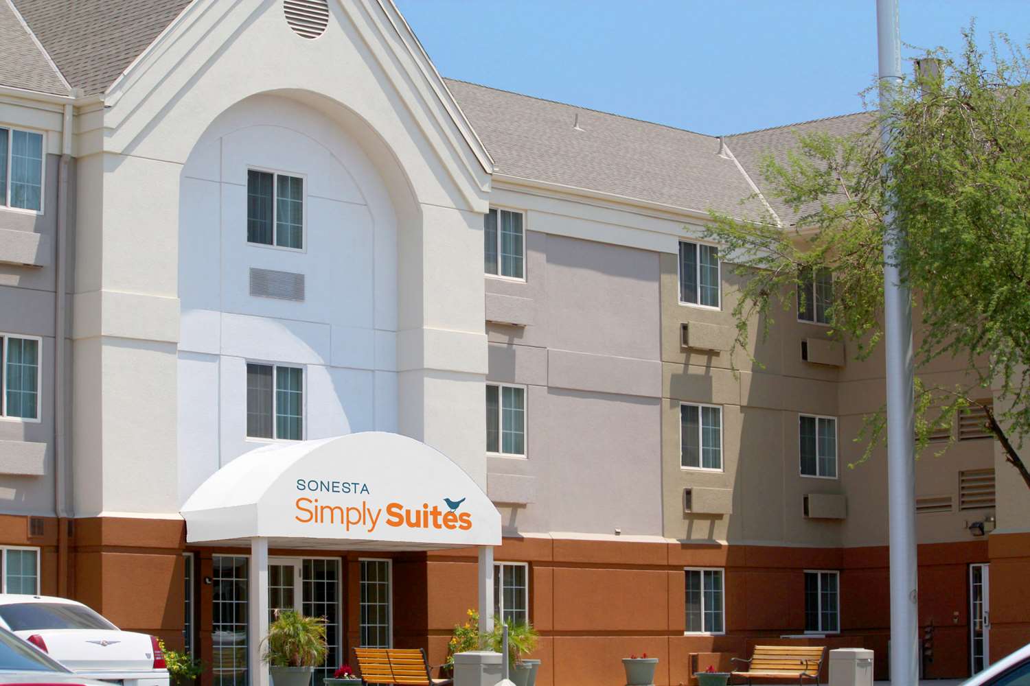 Sonesta Simply Suites Phoenix Glendale 2/32