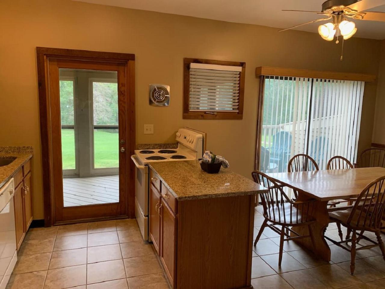 Pocono Villas Resort 4/50