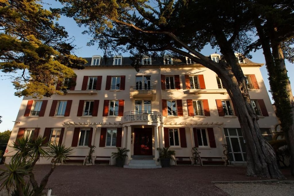 Hotel The Originals de la Plage Marennes Oléron 1/50