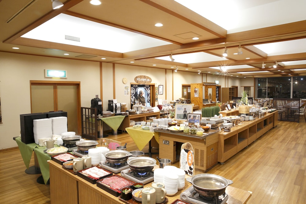 MANZA HOTEL JURAKU 34/48