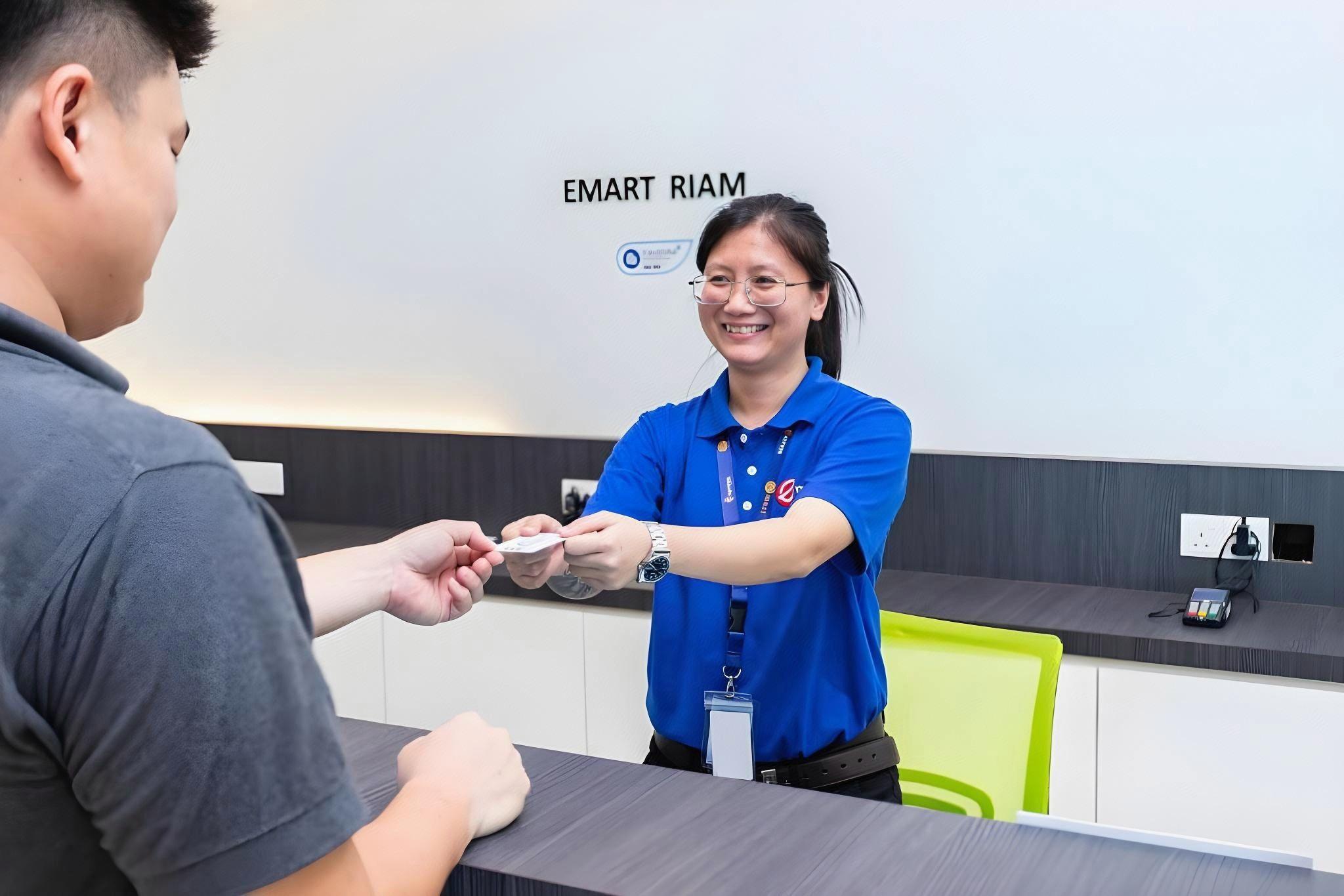 Emart Hotel (Riam) Sdn Bhd 21/50
