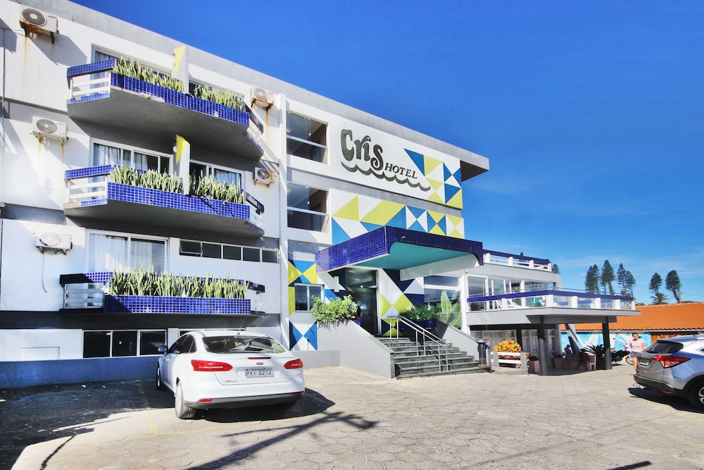 Cris Hotel 4/69