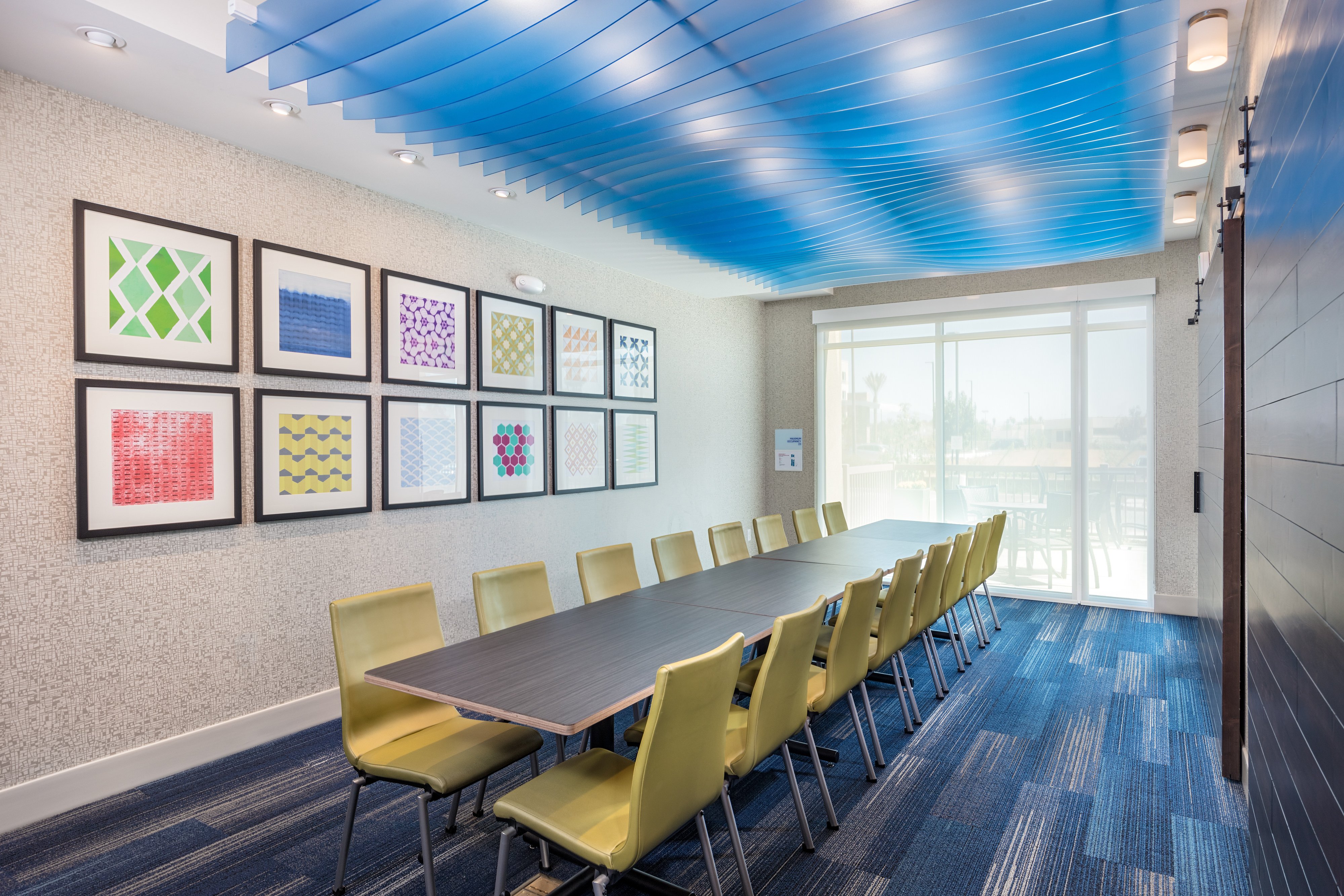 Holiday Inn Express & Suites Moreno Valley - Riverside 36/47