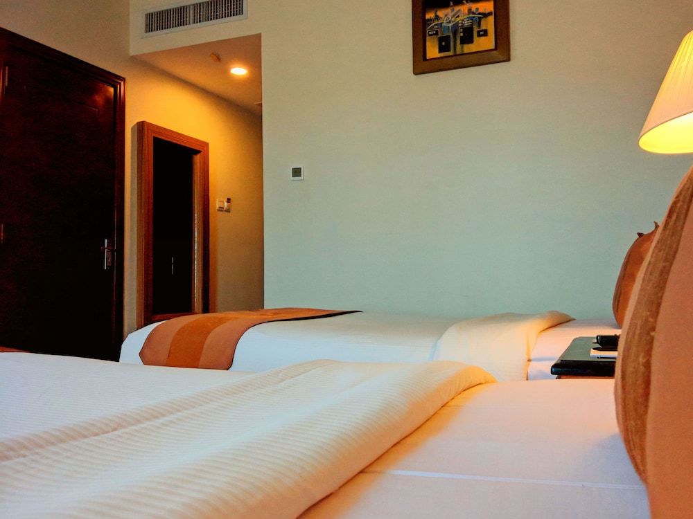 Grand Rocky Hotel 15/44