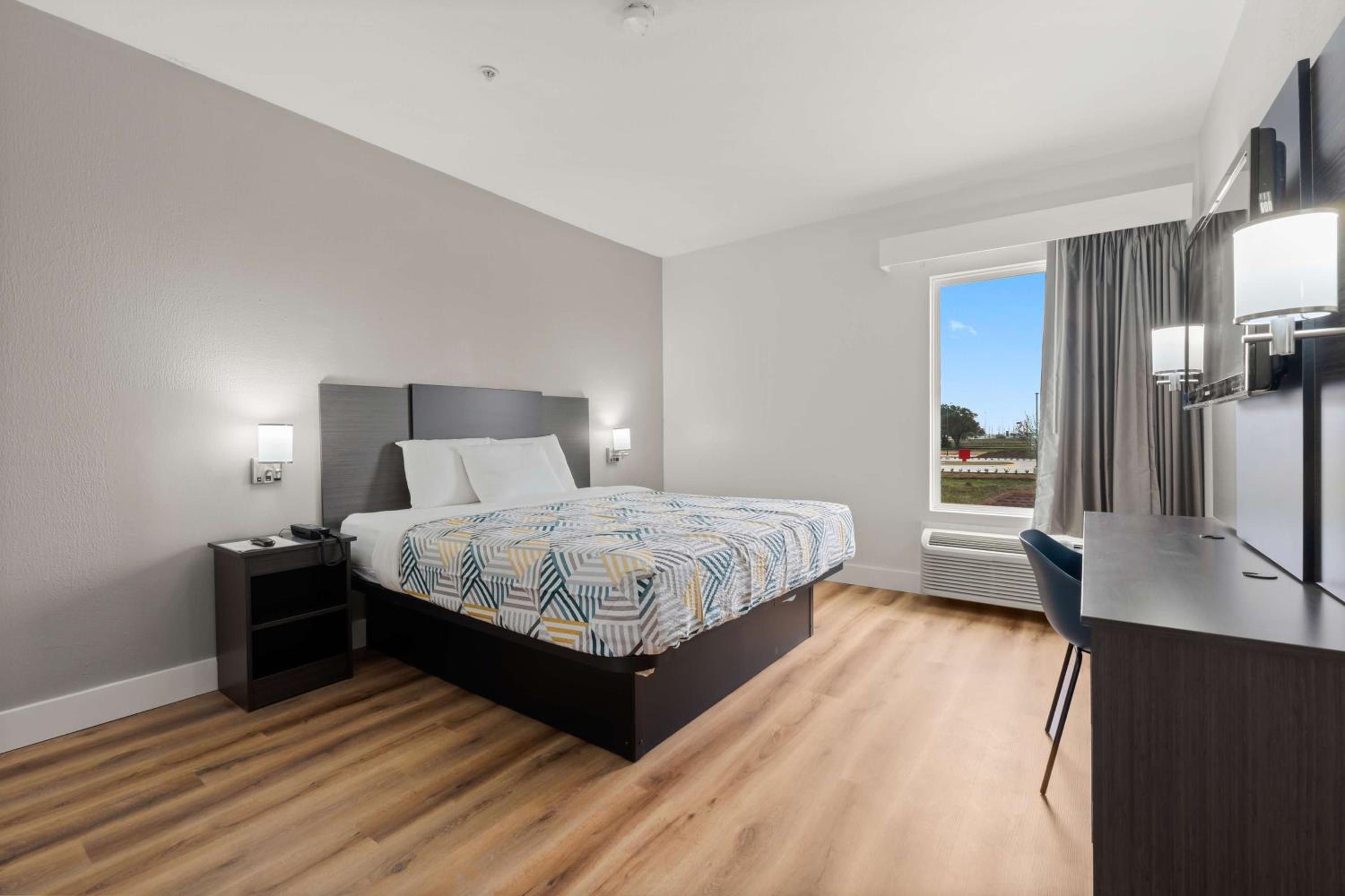 غرفة بسرير كينج للمدخنين
