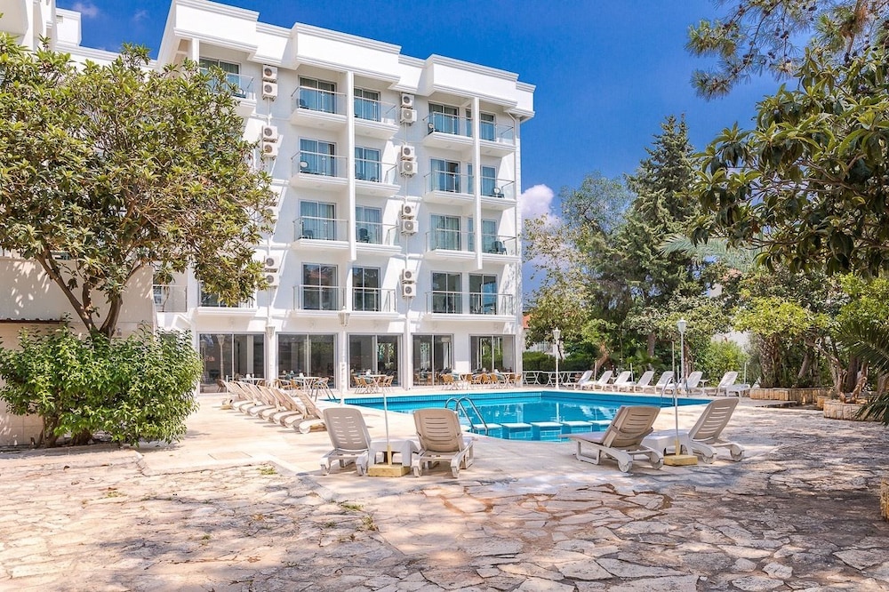 Ekici Hotel 10/65