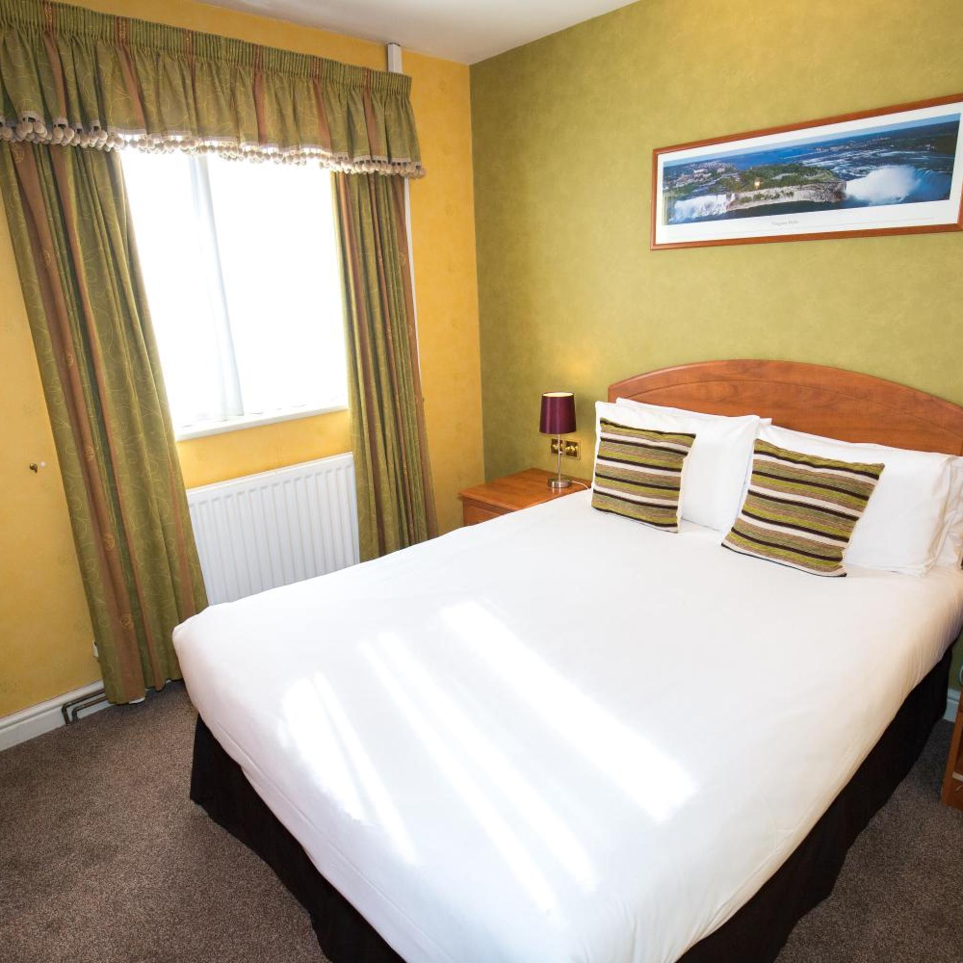 Room, Double Bed