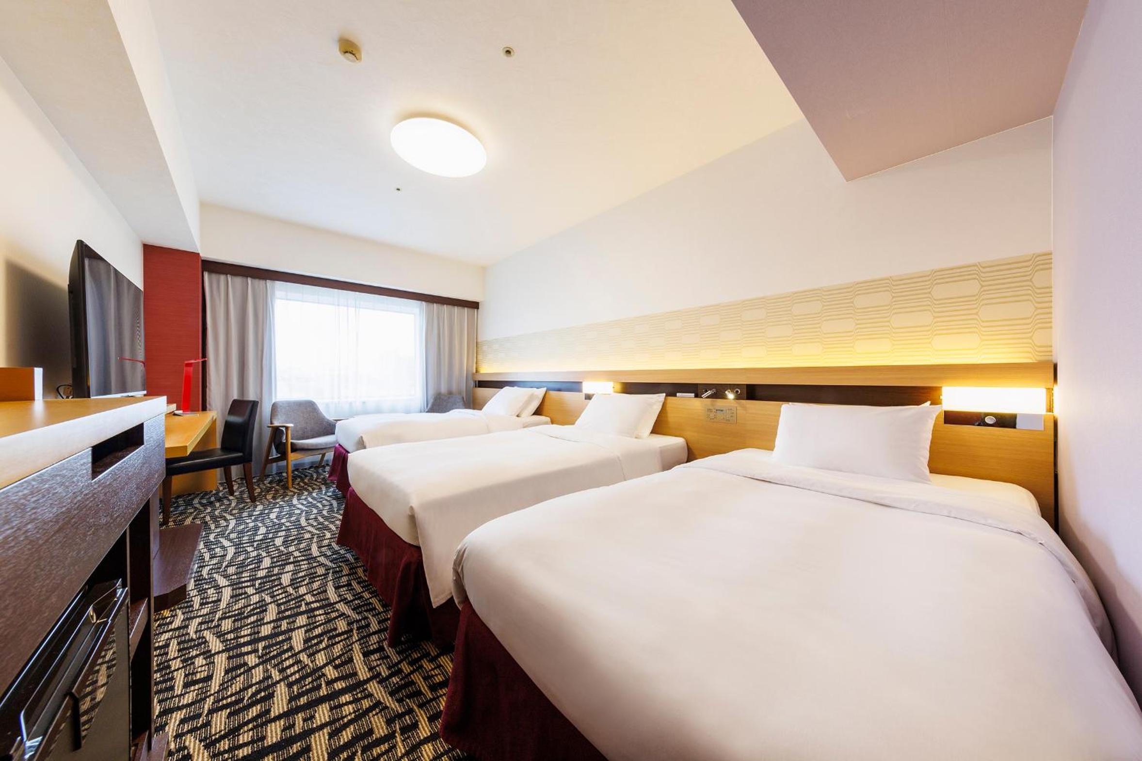 Superior, Twin Beds, 3 Beds, with Extra Bed, East Wing