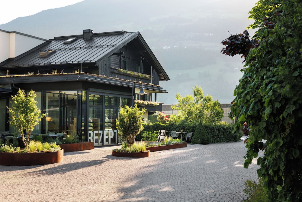 Hells Ferienresort Zillertal 1/49
