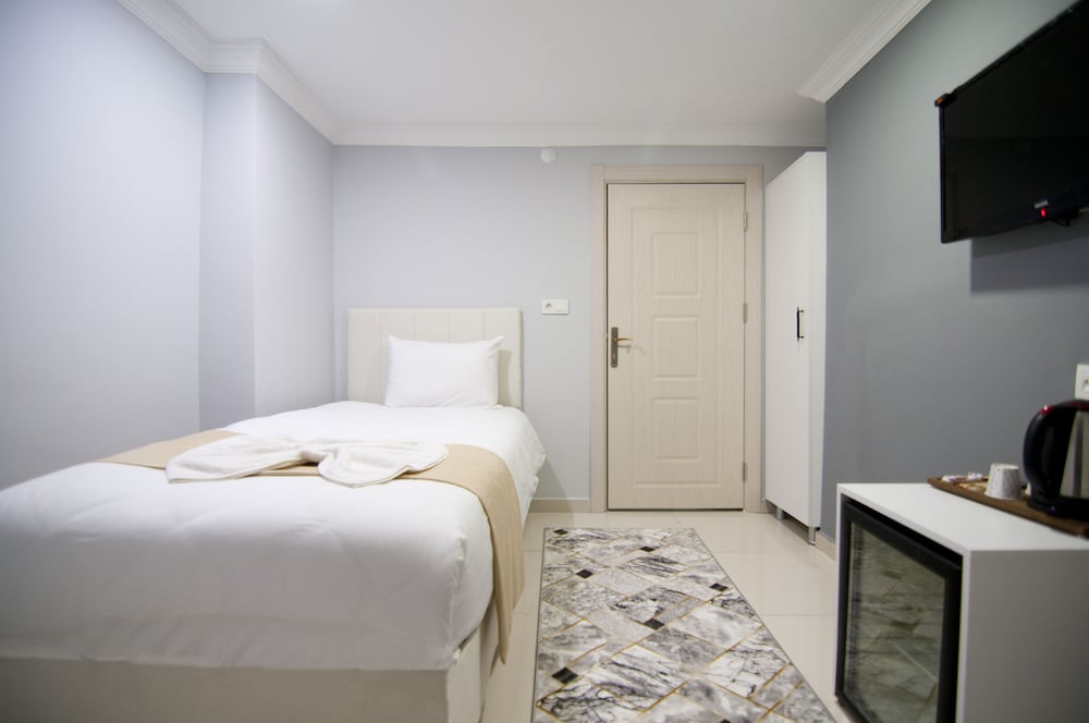 Istanbul Palace Hotel 23/40