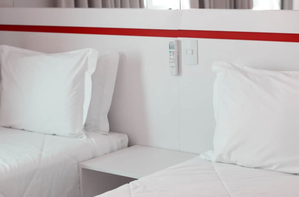 Ez Aclimação Hotel 70/100