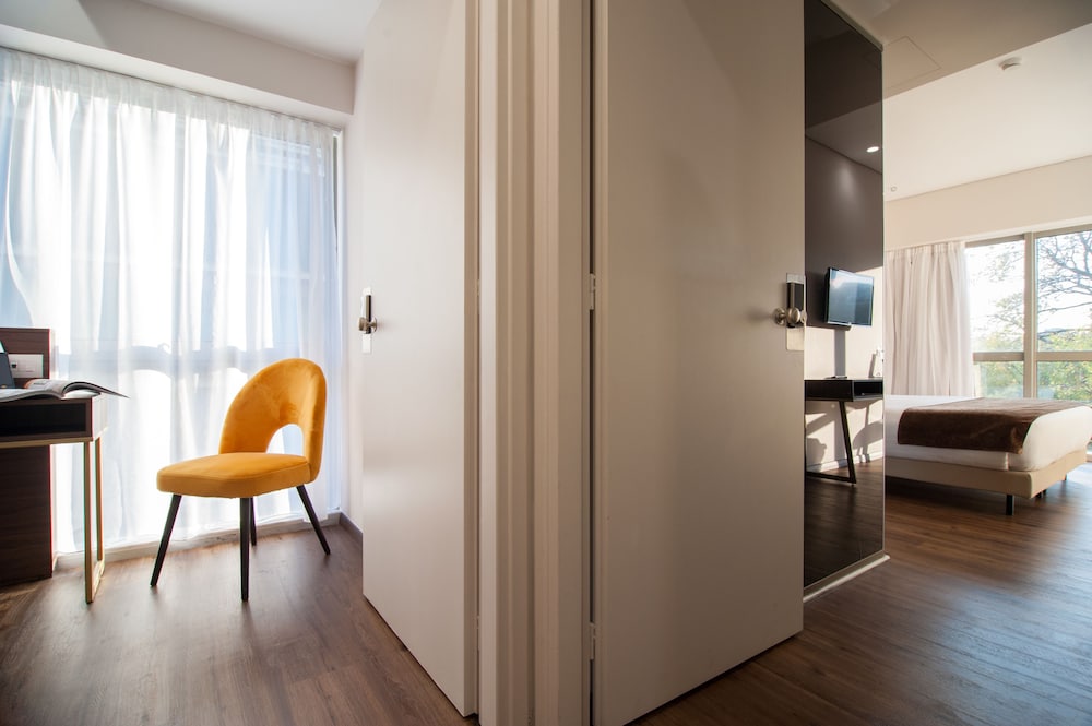 B4b Athens Signature Hotel 31/77