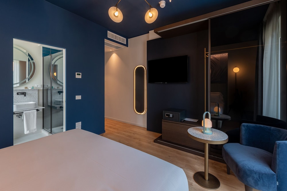 Boutique Hotel Martini 17 5/16