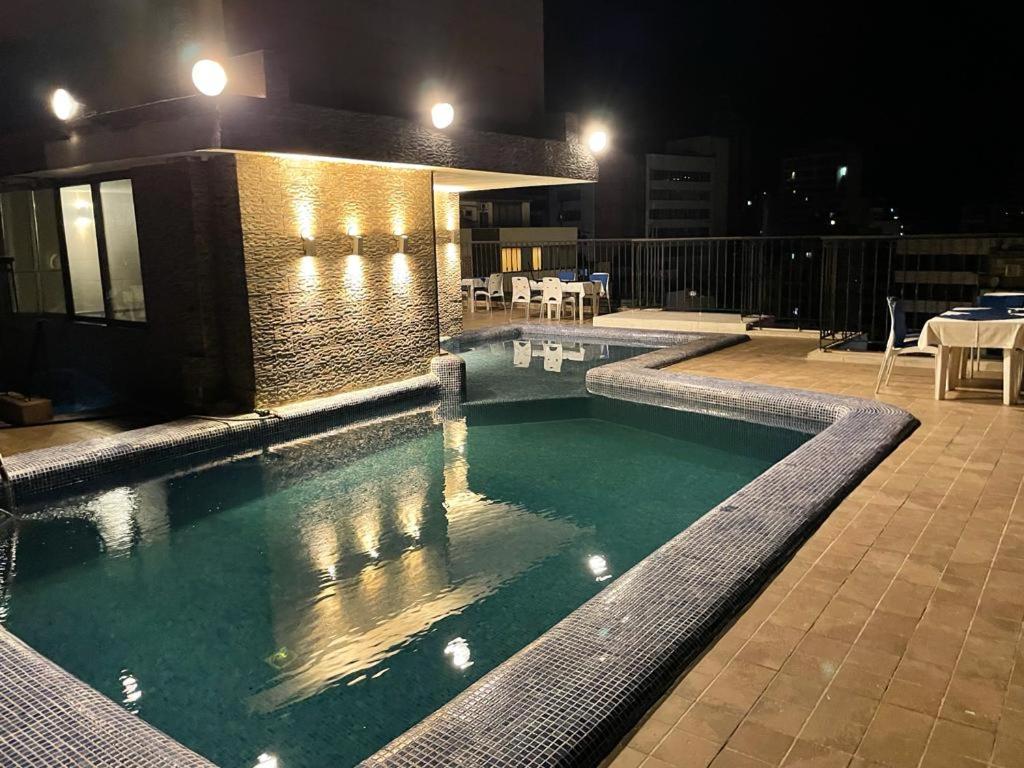 Royal Garden Hotel Beirut 12/20