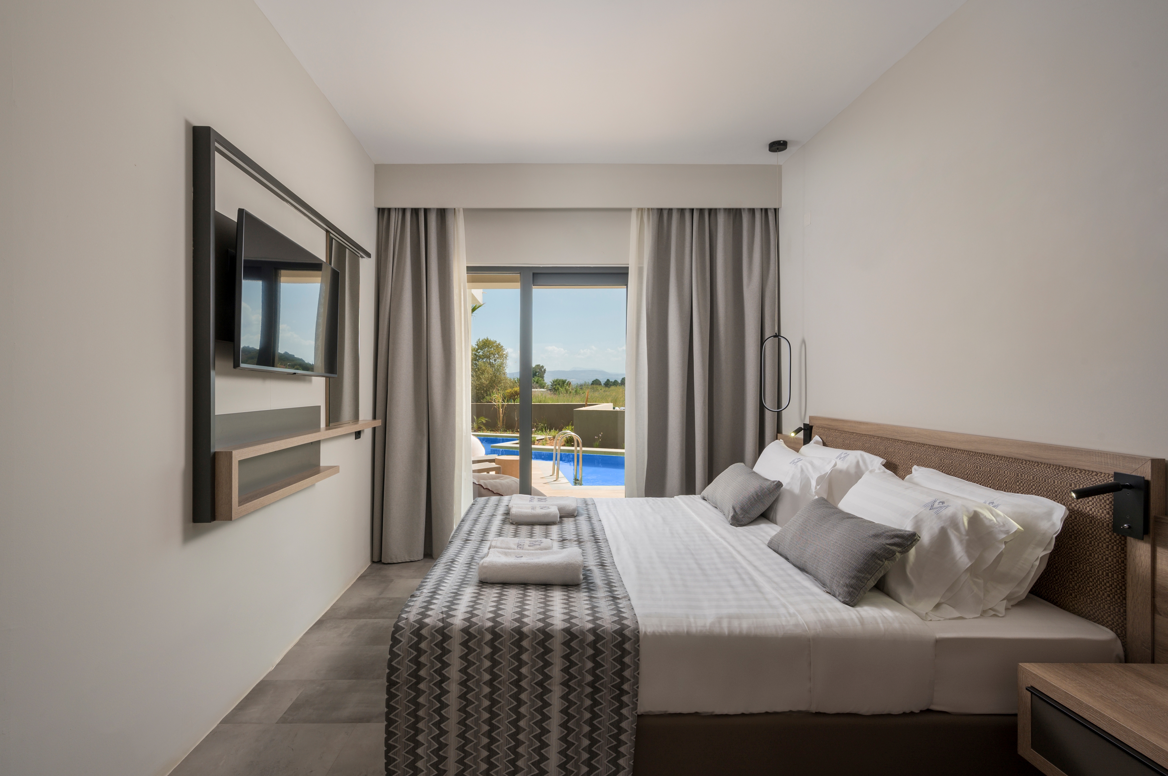 Mare Village 7/50