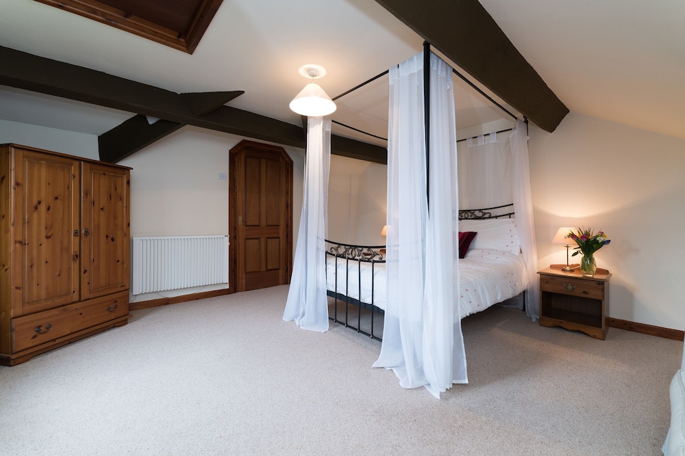 Conwy Valley Cottages 12/50