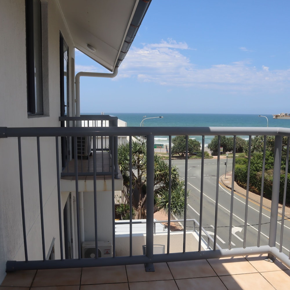 Coolum Beach Resort 3/58