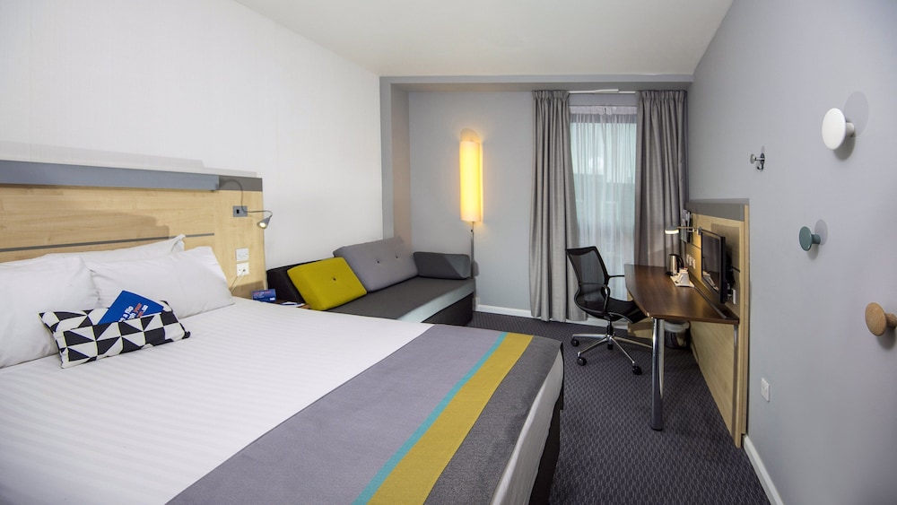 Holiday Inn Express Hull City Centre 15/67