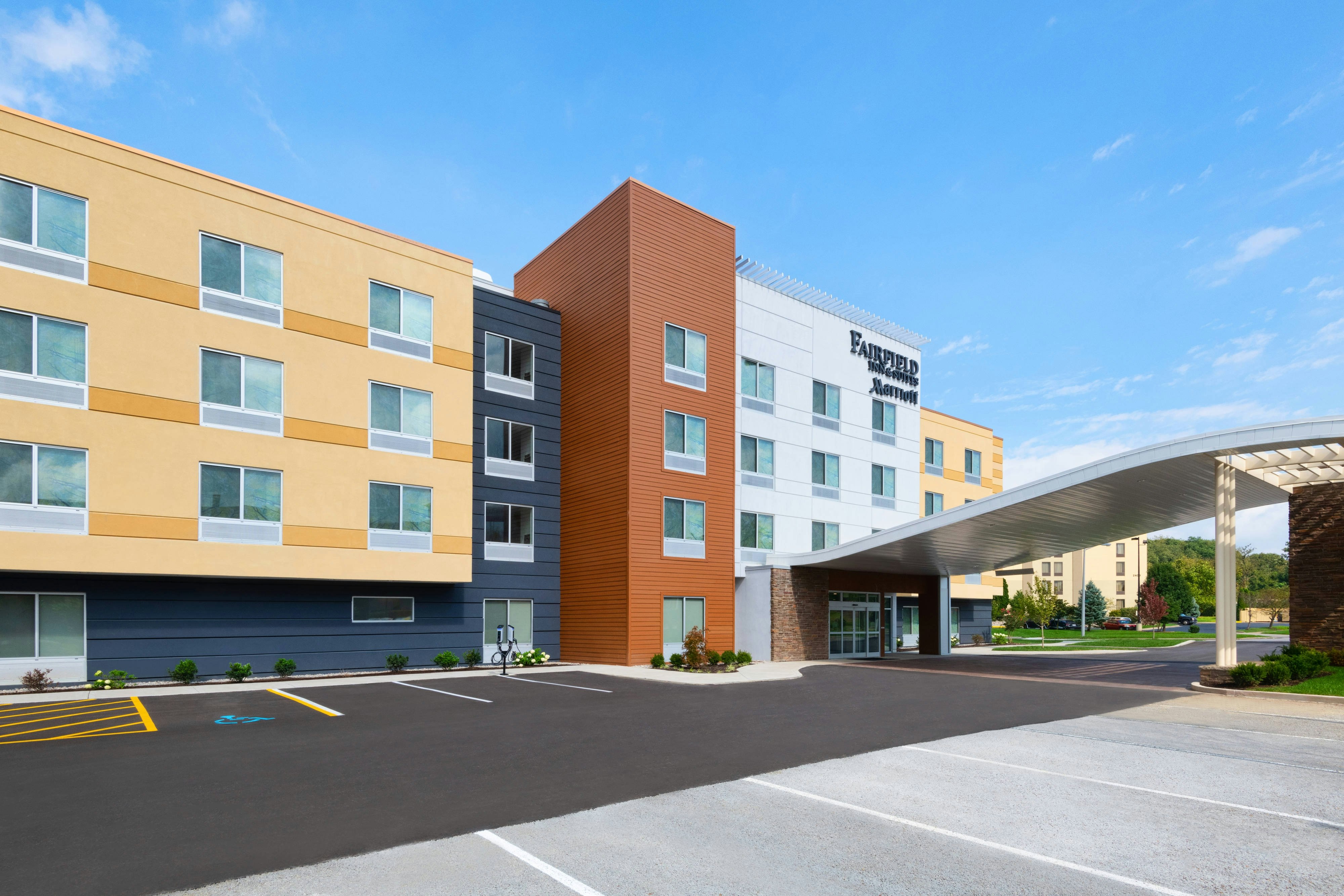 Fairfield Inn & Suites By Marriott Lexington East/I-75 27/28