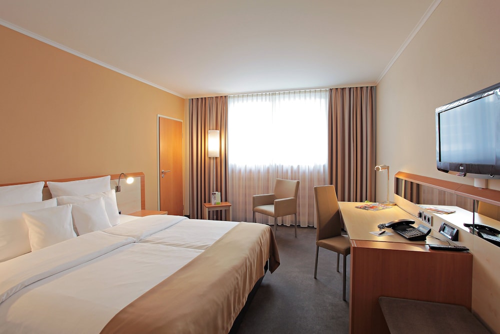 Lindner Hotel Cologne Am Dom, part of JdV by Hyatt 12/58