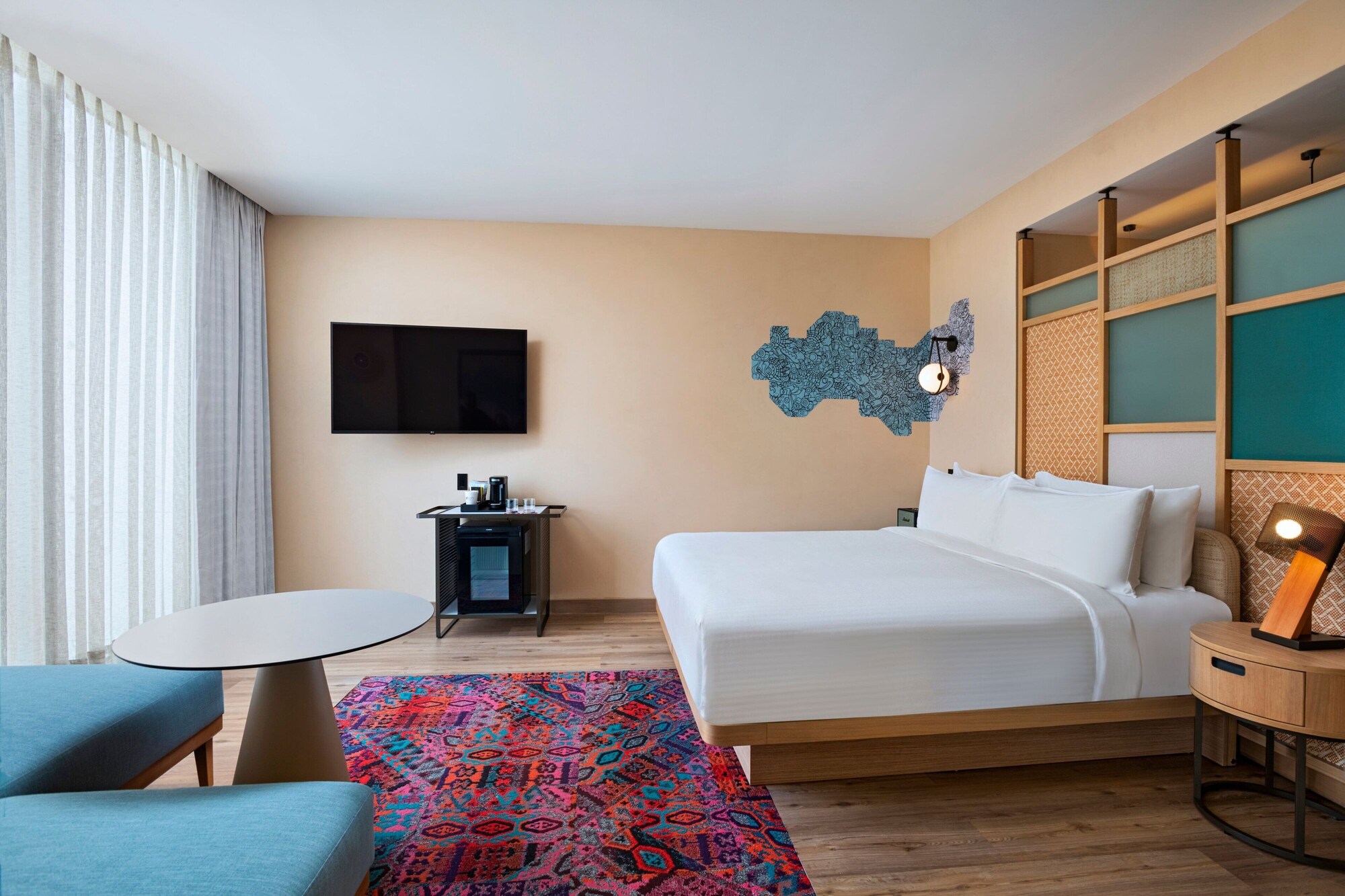 Suite, King Bed, Balcony