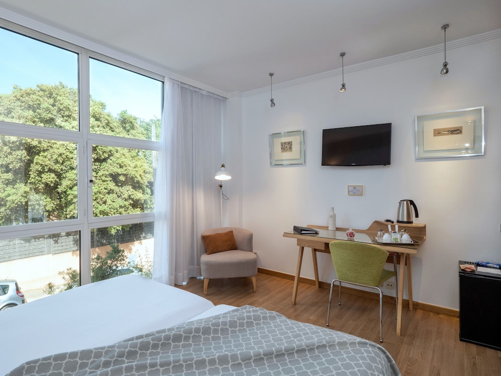 Vilana Hotel 21/70