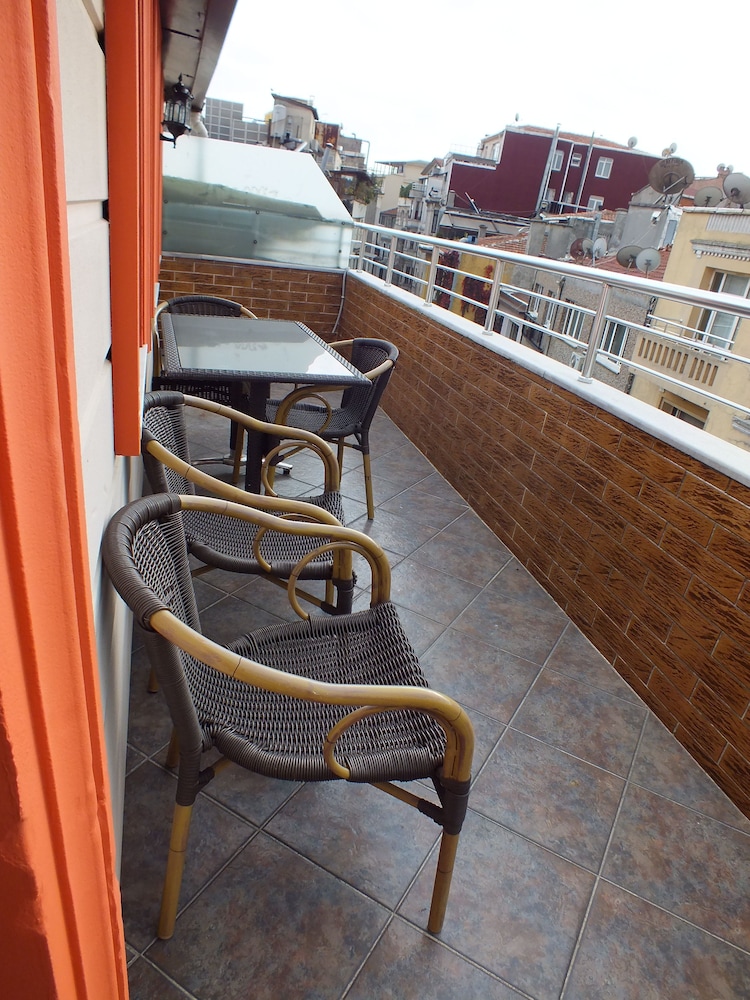 Devman Hotel 27/39