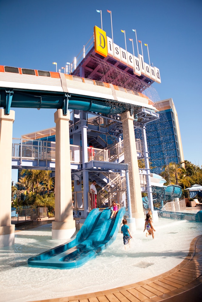 Disneyland Hotel in ANAHEIM - CA