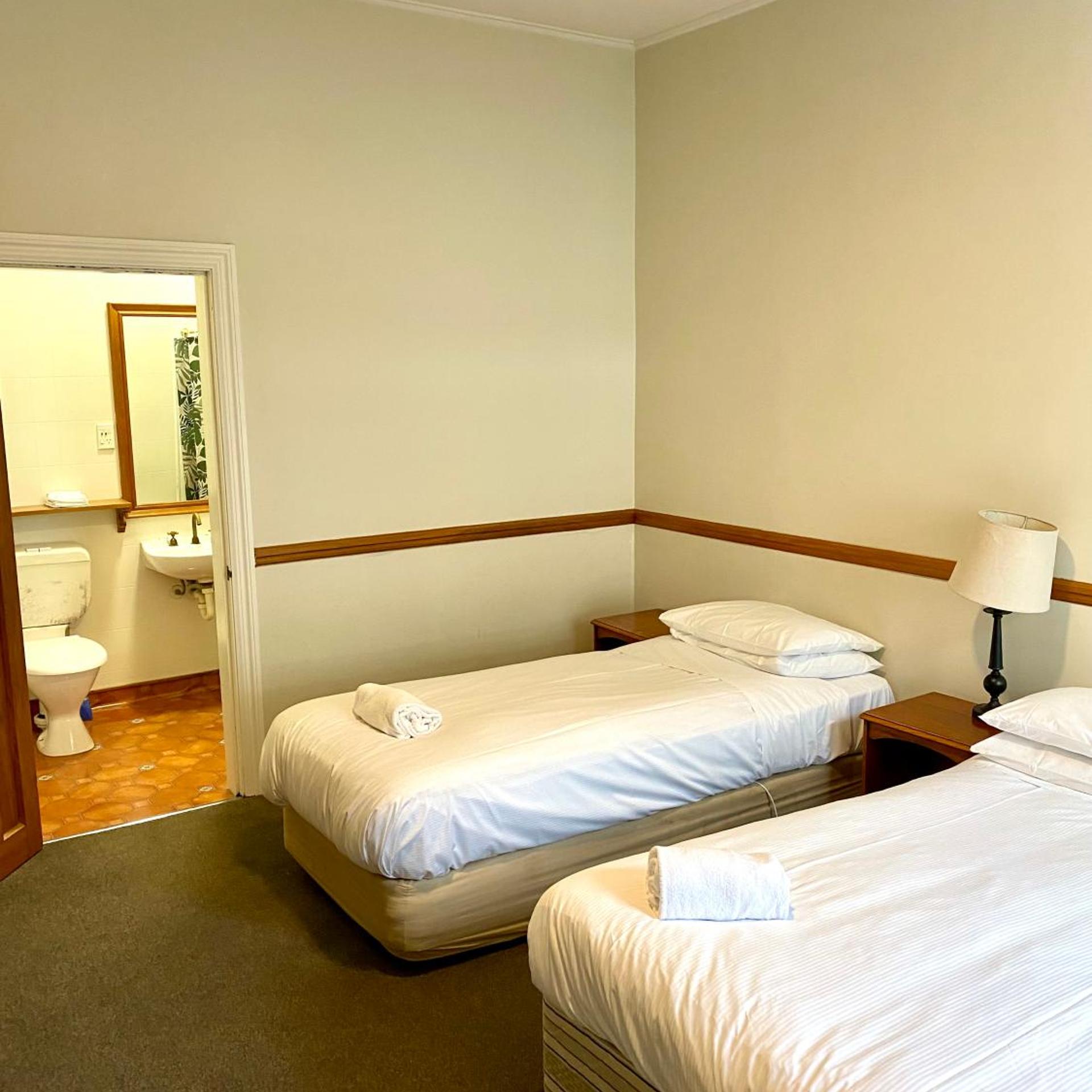 The Shepherds Arms Hotel 4/32