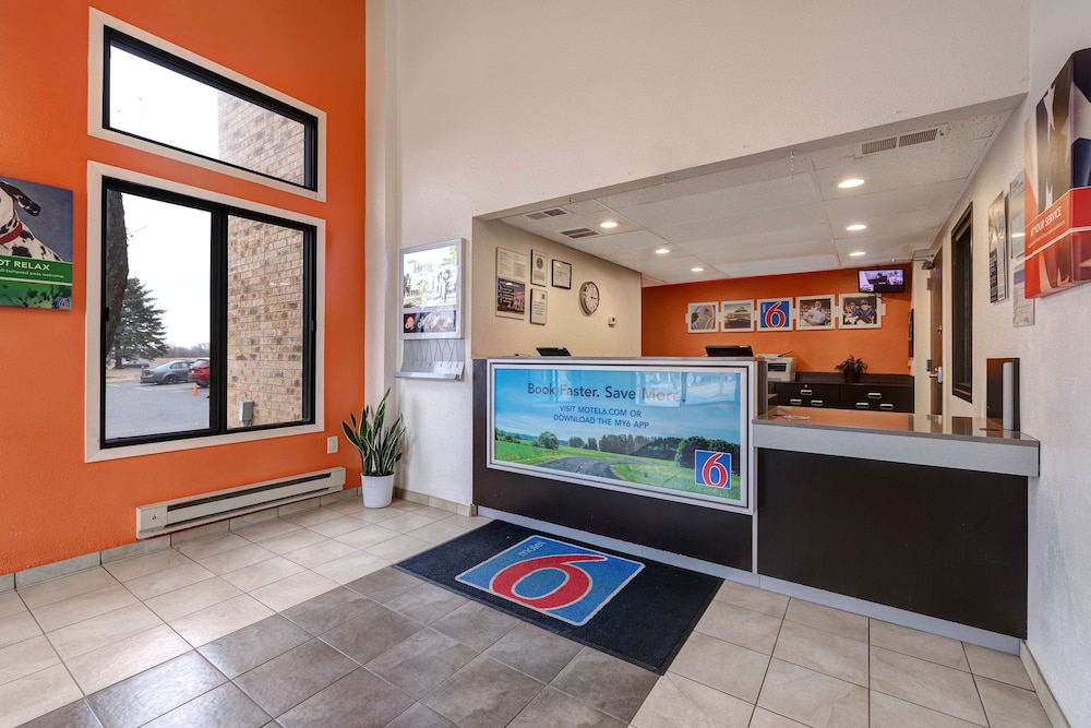 Motel6 Lakeville, MN - South - Lakeville 8/59