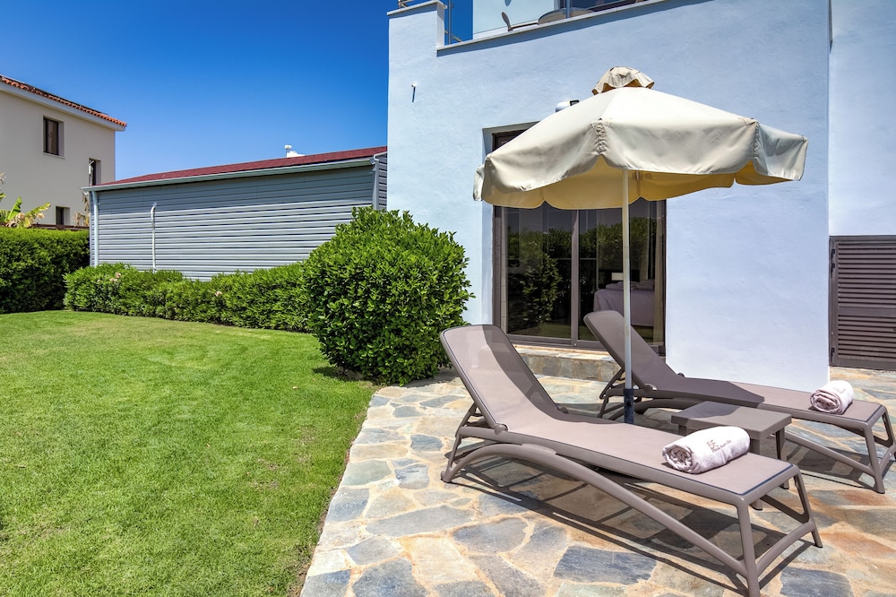Platzia Beach Villas 23/35