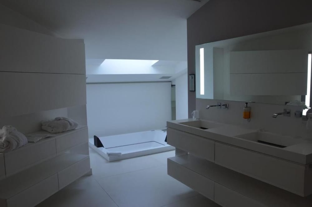 Suite Testani 56/58