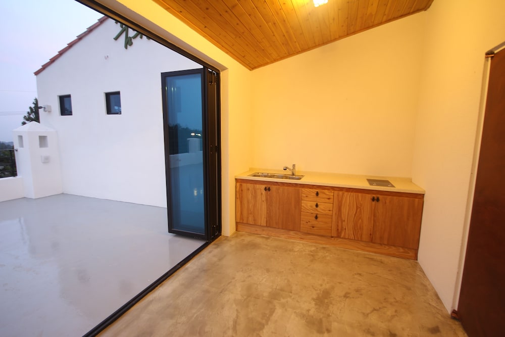 Nomad Pension In Jeju 38/62