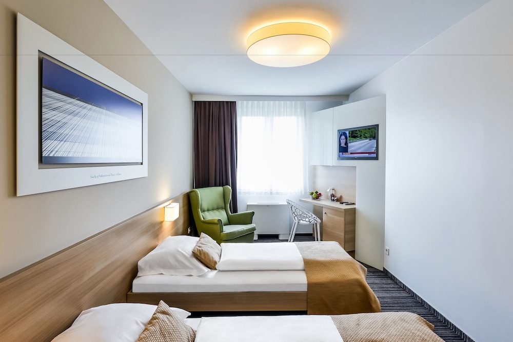 Ahotel Ljubljana 5/31