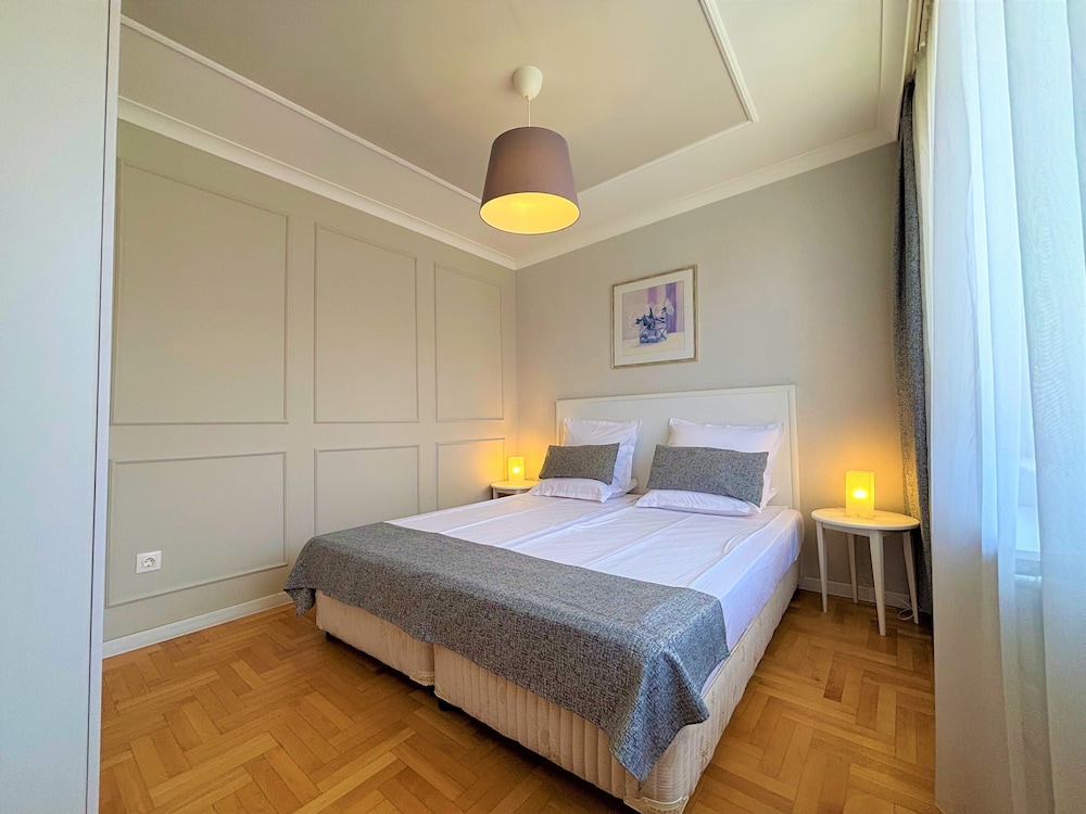 Dunav Apartment House 18/50