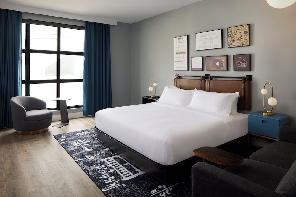Room, Murphy Bed, Accessible